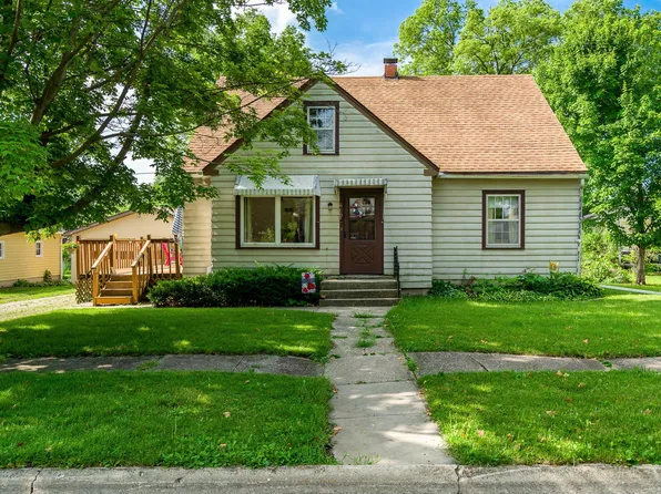 460 W 6th St, Pecatonica, IL 61063