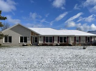 5627 Northway Dr, Racine, WI 53402