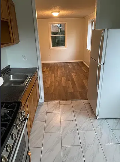 17 Woodlawn Cir #17 — Photo 11