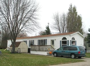 2522 Glenwood Dr, Grand Forks, ND 58201