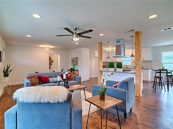 5th image of 1707 Corona Dr