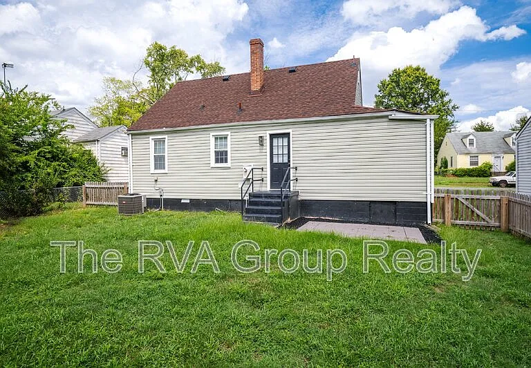 712 Hill Top Dr — Photo 37
