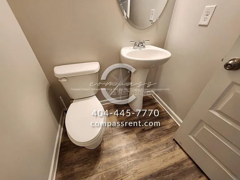 206 Lyndon Way NW — Photo 13