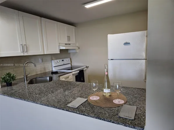 4550 NW 9th St, Miami, FL