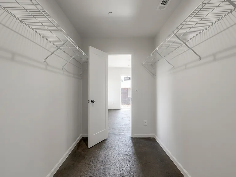1660 Kenford Way — Photo 12