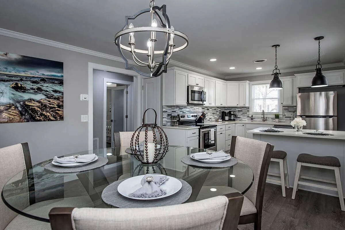 2 bed, 2000 sqft, $2,000 — Photo 3