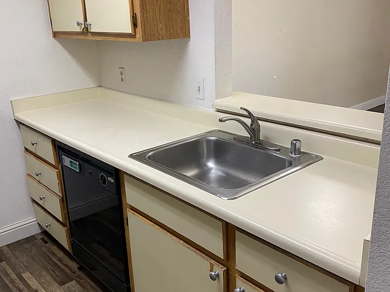 29599 Vanderbilt St #2 — Photo 5