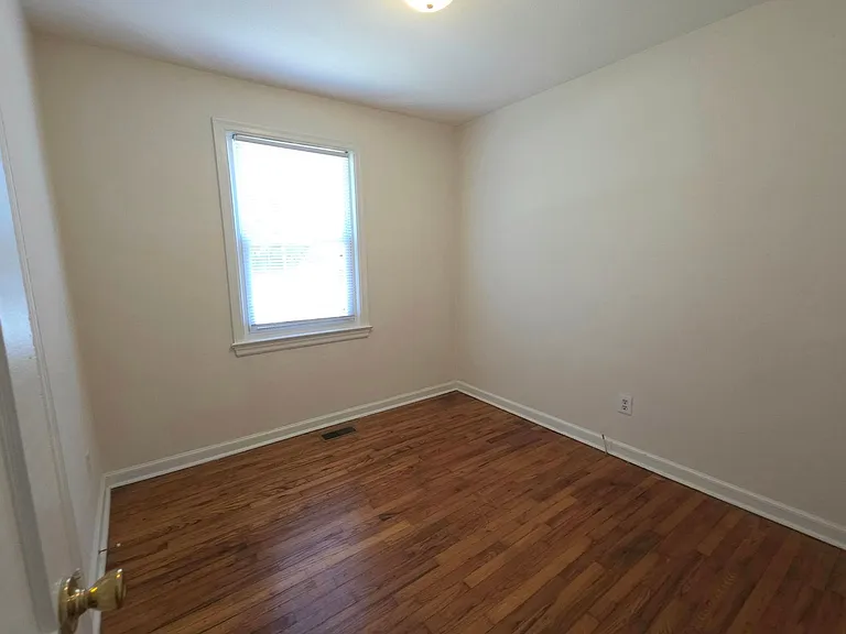 24 Morrison Ave — Photo 5