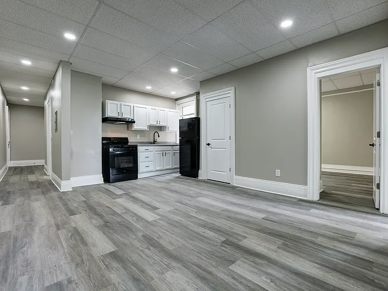 Willett Apartments — Photo 28
