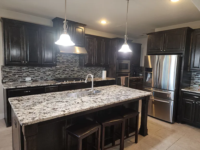 813 Warwick Blvd — Photo 18