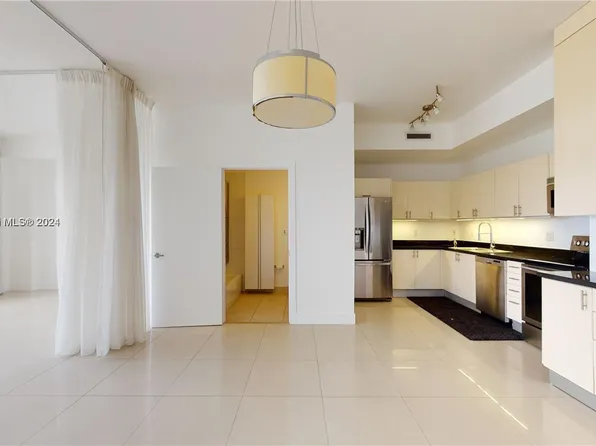 3250 Grand Ave APT 503, Miami, FL 33133