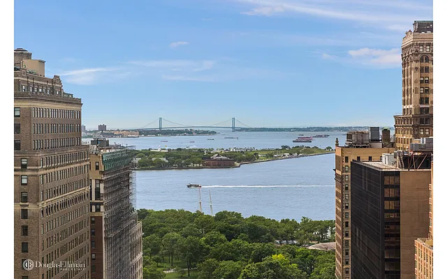 Rented by Douglas Elliman | media 5