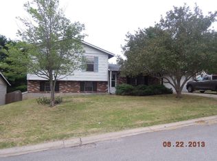 19 Greenfield Dr, Saint Peters, MO