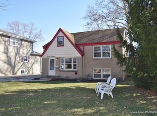 1218 Pershing Ave, Wheaton, IL 60189