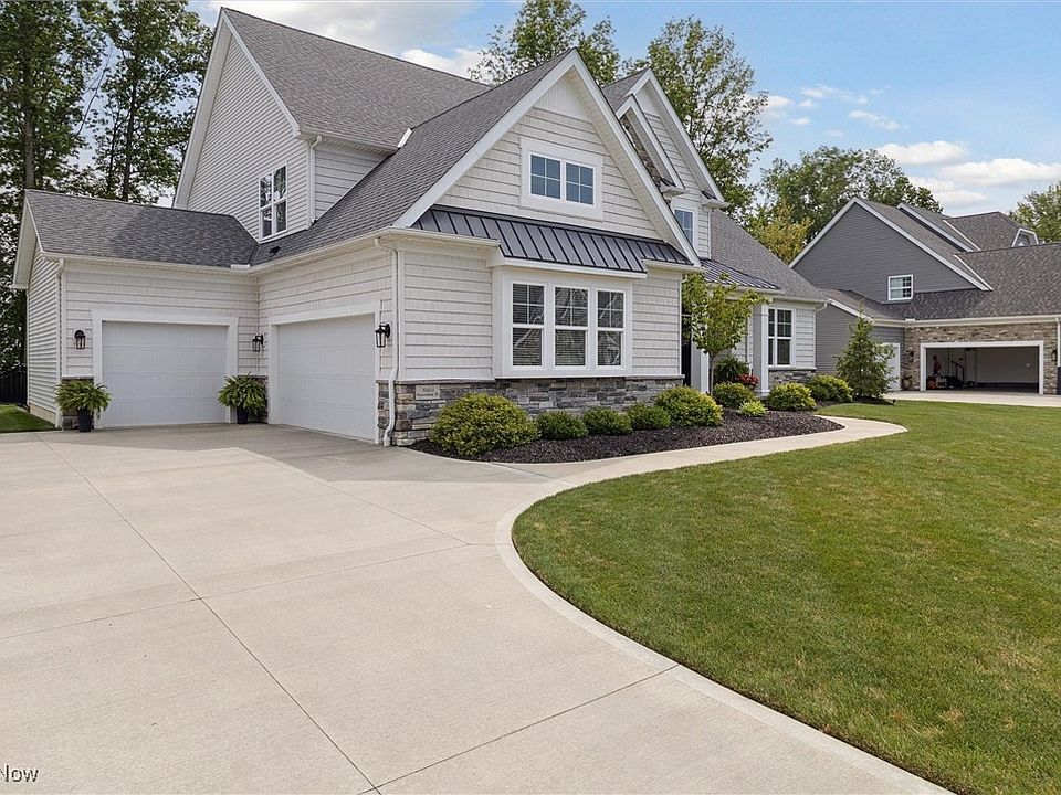 1st image of 32613 Diamondhead Dr