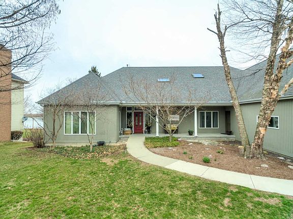 3rd image of 1208 Ironwood Cc Dr