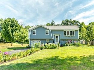 93 Rolling Ridge Ln, Methuen, MA 01844