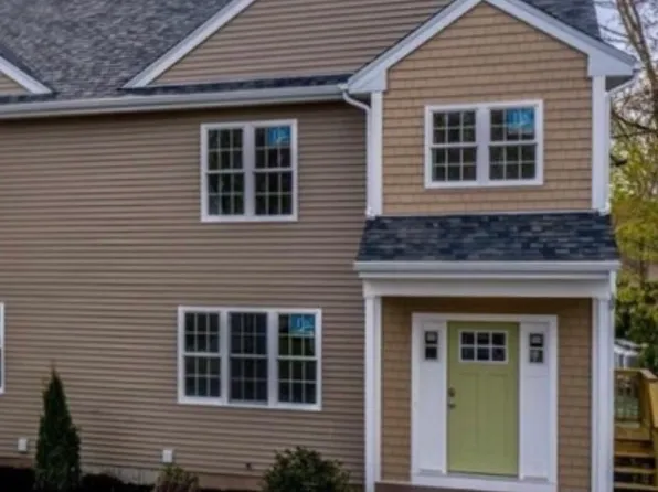 (undisclosed Address), North Attleboro, MA 02760