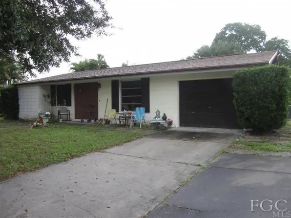 4705 Meridian Cir, North Fort Myers, FL 33903