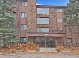 14621 Greenwood Rd APT 406, Dolton, IL 60419