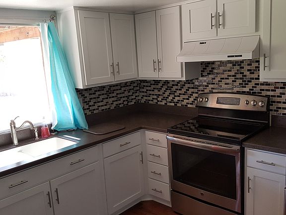 4th image of 1851 E Alameda Dr
