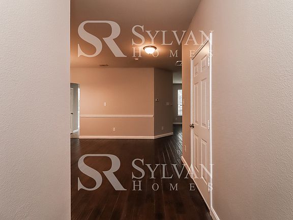 2nd image of 5912 Westgate Dr