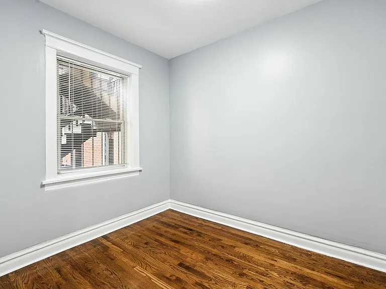 1341 N Ashland Ave — Photo 13
