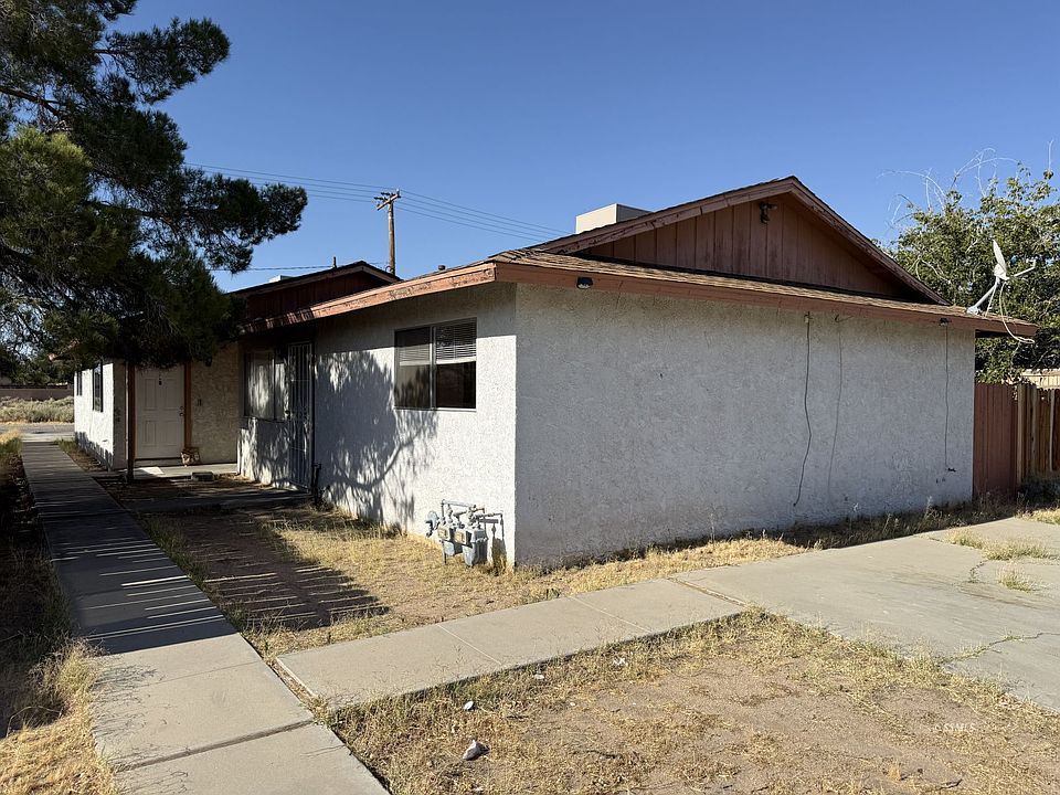 1st image of 736 Commercial Ave