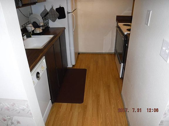 4th image of 14605 NE 34th St