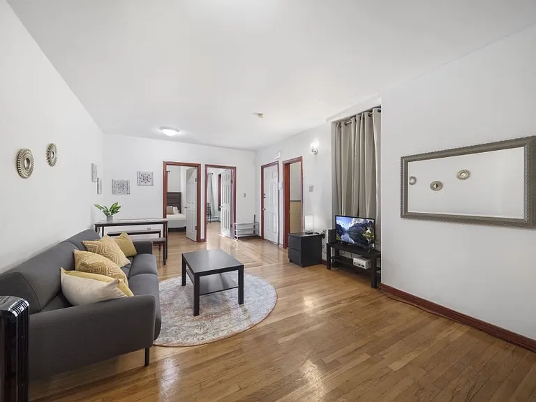 871 Harrison Ave #4 — Photo 2