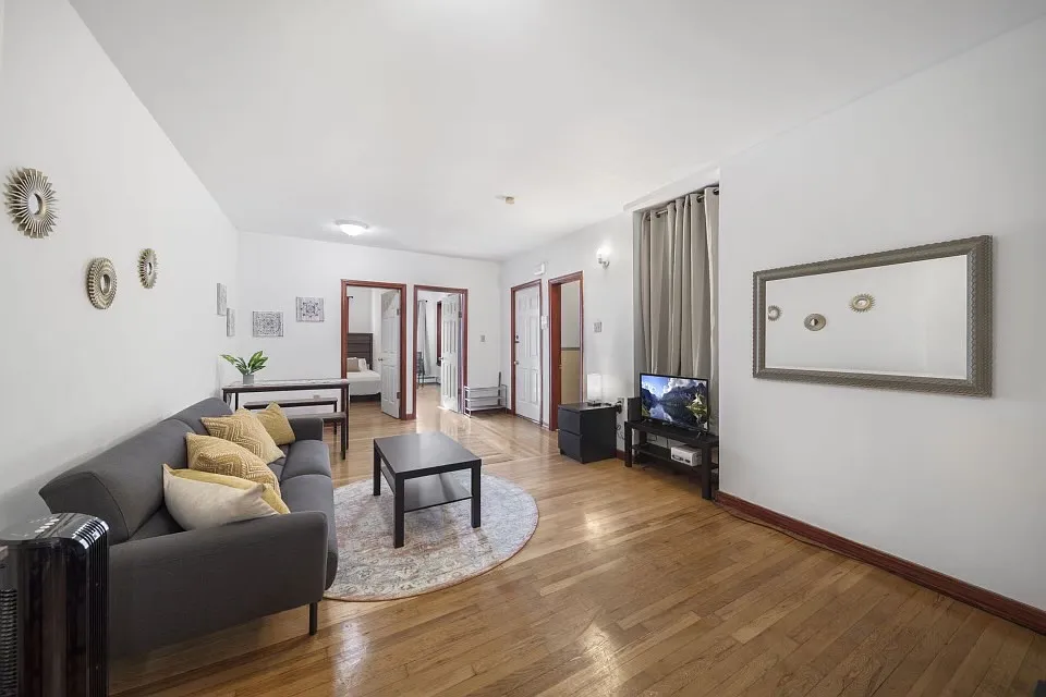 Building Photo - 871 Harrison Ave #4