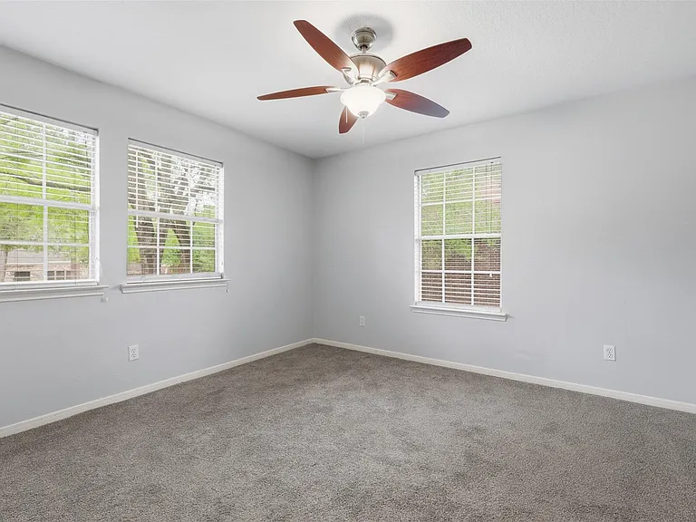 24815 Butterwick Dr — Photo 23