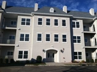1023 Brittany Dr, Wayne, NJ 07470