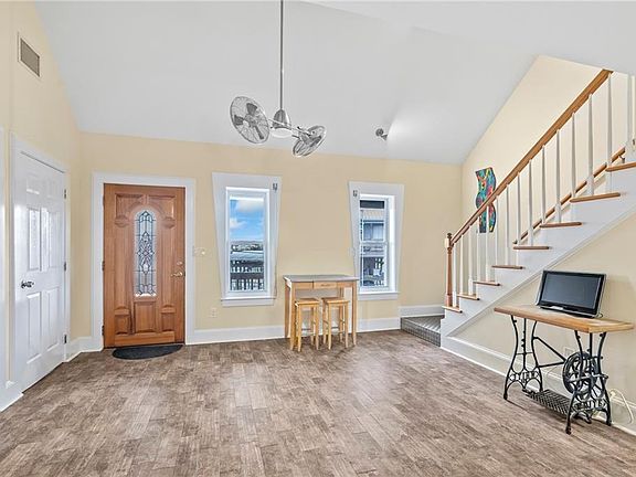2nd image of 4516 Mayn St