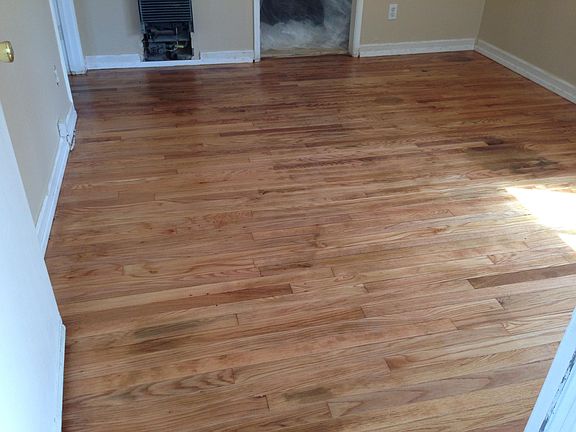4th image of 2838 Fairmount Ave