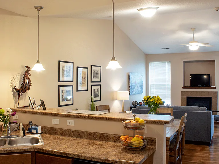 Woodland Reserve Apartments — Photo 5