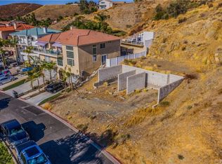 22371 San Joaquin Dr W, Canyon Lake, CA 92587