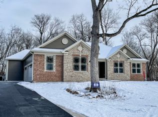 Fontana Ranch Plan, Pioneer Oaks, Ringwood, IL 60072