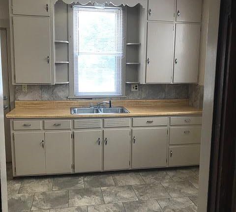 4th image of 624 Prospect St #1
