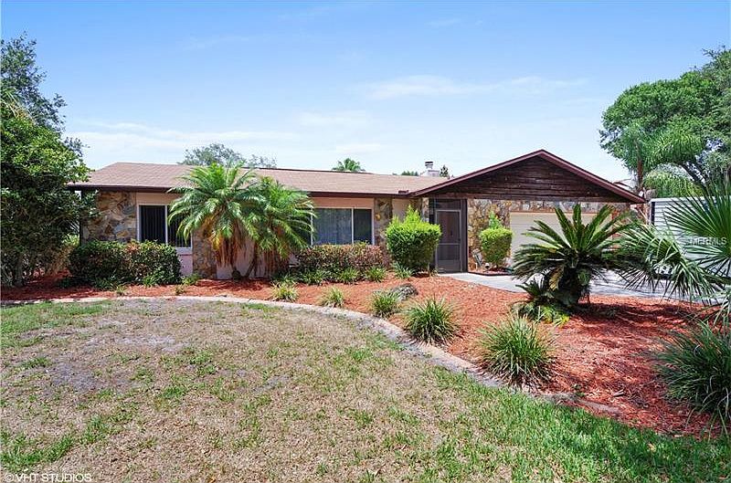 1st image of 1553 Shady Oak Dr