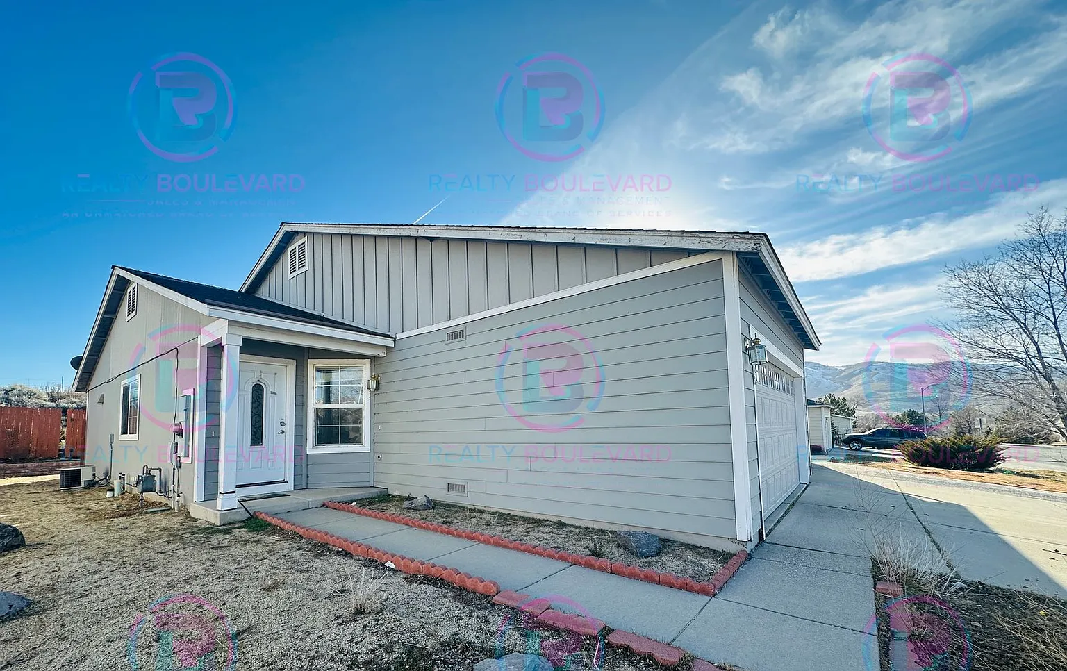 8730 Sunset Breeze Dr photo 1