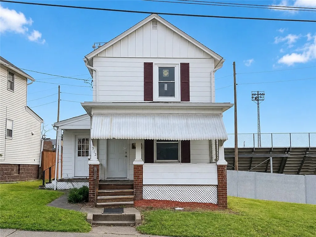 2 bed, $1,200 — Photo 2