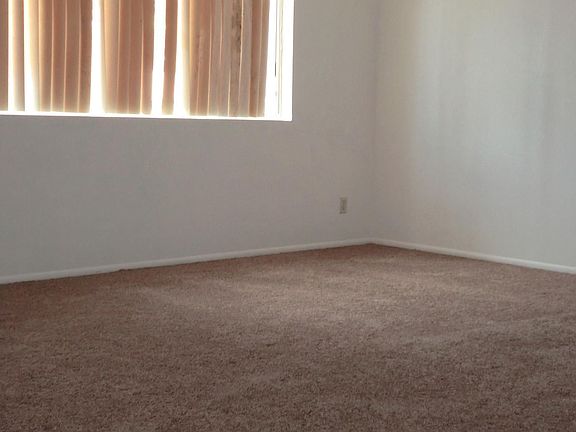 4th image of 7506 E Polk St