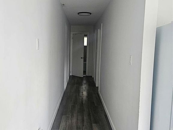 3rd image of College St #710