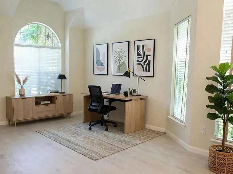 140 S Winterport Cir — Photo 4