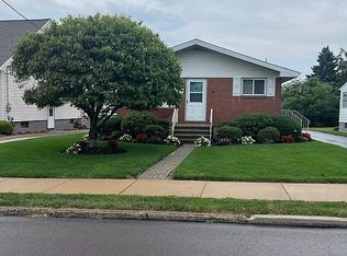 100 Jackson St, Edwardsville, PA 18704