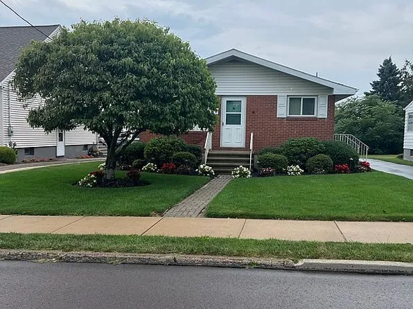 100 Jackson St, Edwardsville, PA 18704