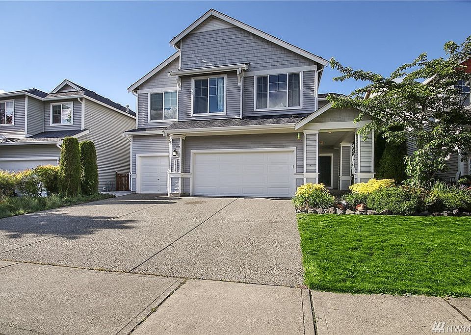 3 car garage with plenty of storage!