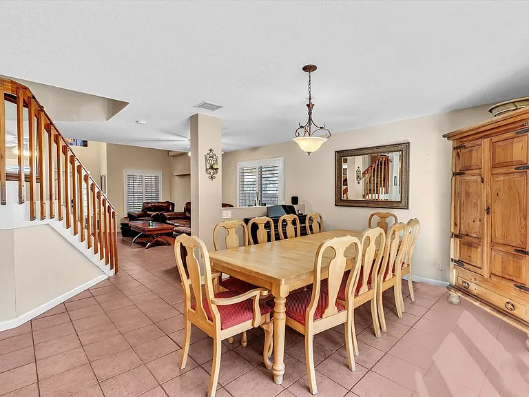 1449 Banyan Cir — Photo 10