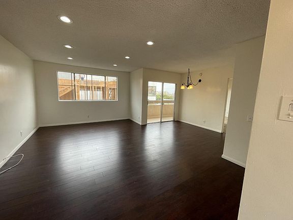 3rd image of 1342 10th St APT 302